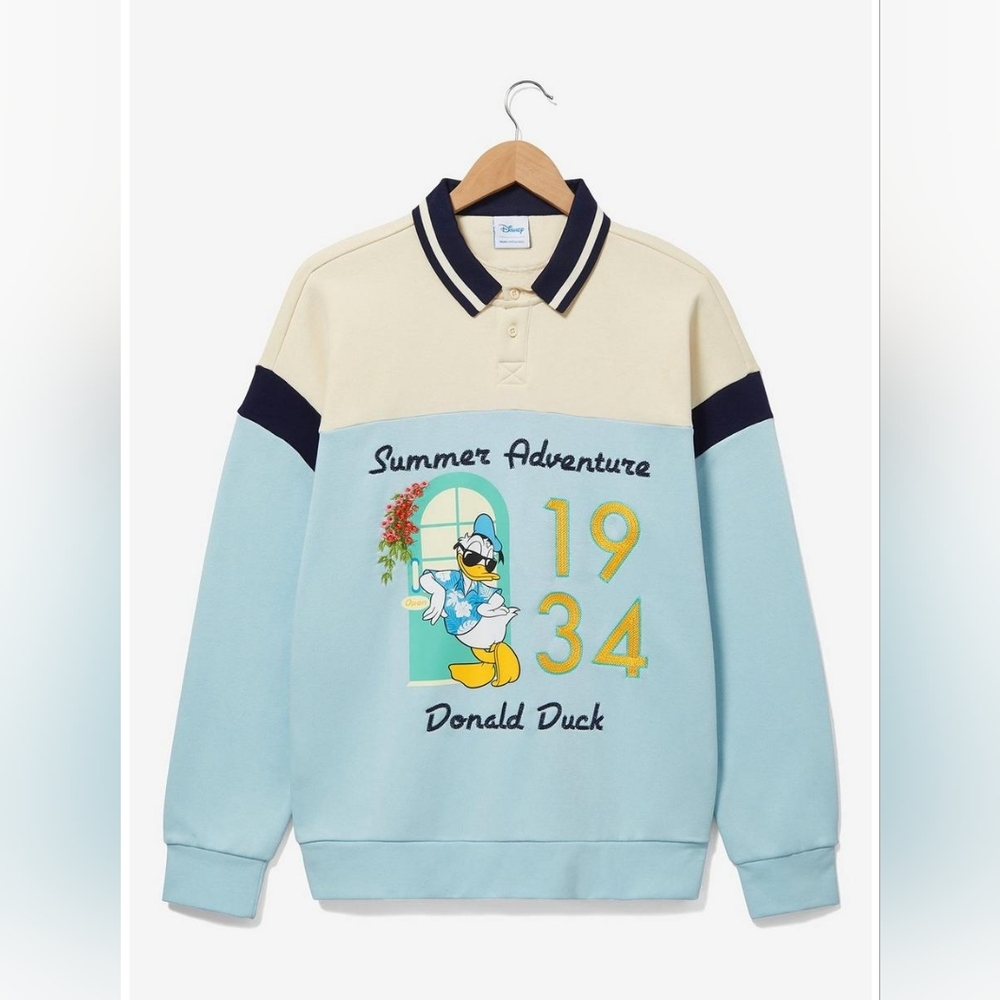 Our Universe Disney Donald Duck 1934 Summer Adventure Women's Collared Crewneck